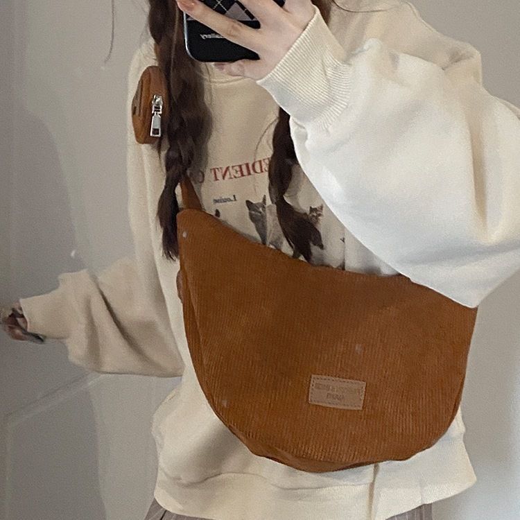 Stylish Dumpling Leisure Corduroy Zipper Commuter Women's Shoulder Bag
