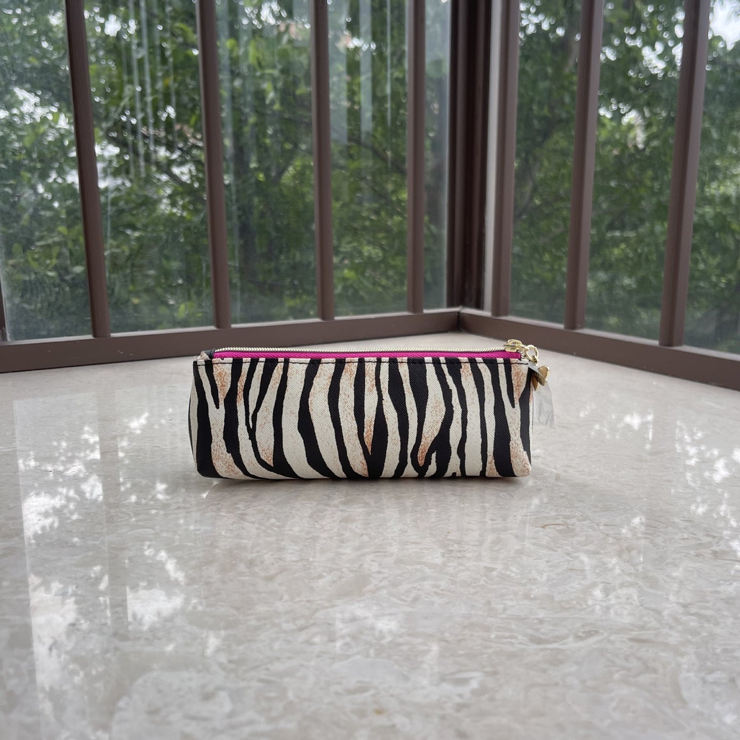 Light Down Space Cotton Hand Carrying Storage Large Capacity Cosmetic Bags