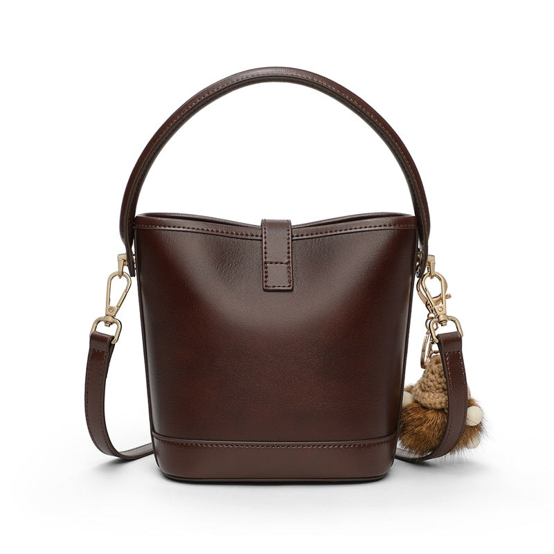 Women's Summer Genuine Leather Retro Commuter Handbags