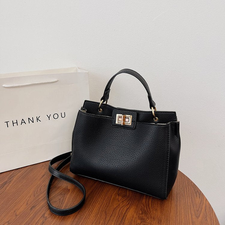 Women's Latch Trendy Good Texture Personality Handbags