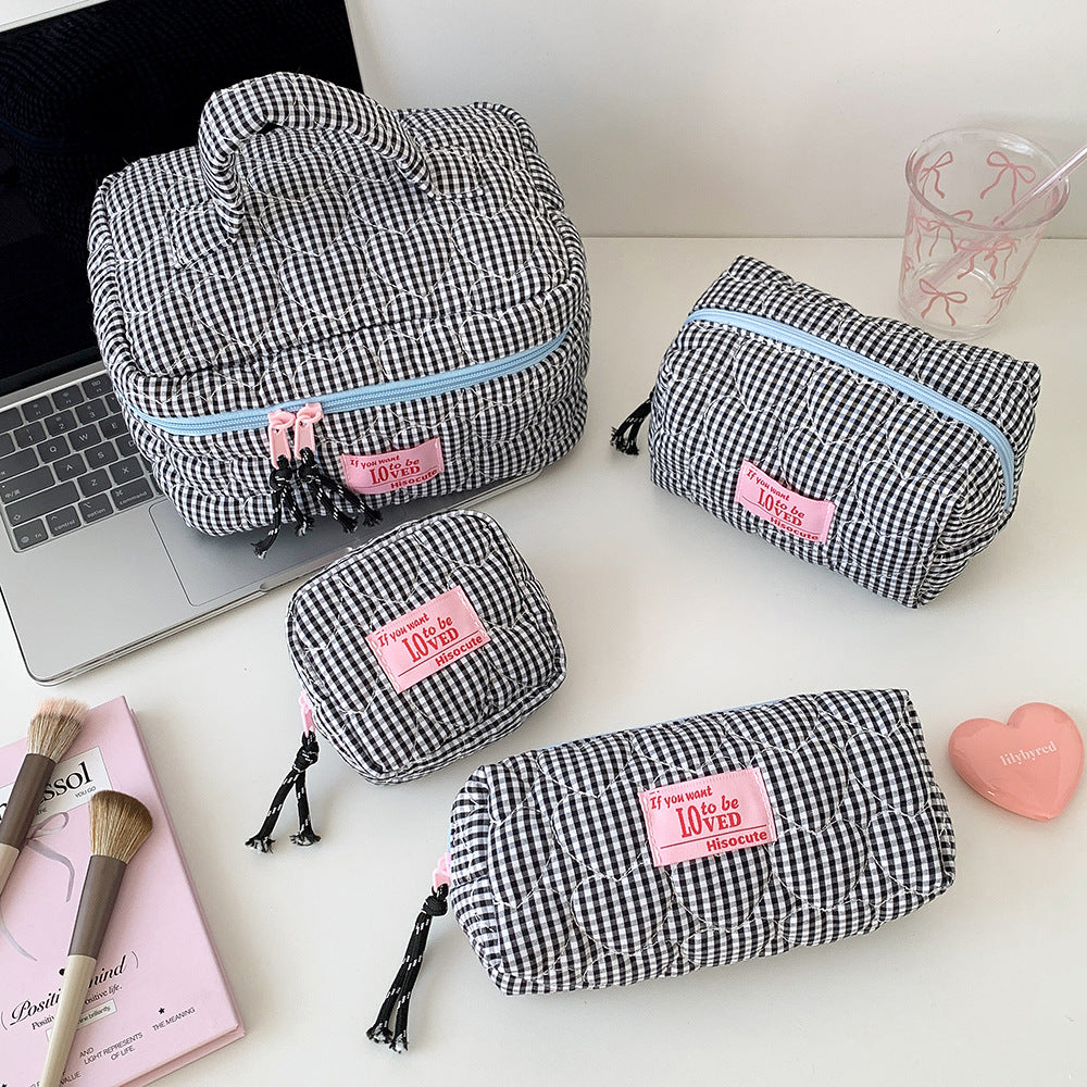 Quilted Love Plaid Cosmetics Storage Portable Makeup Bag