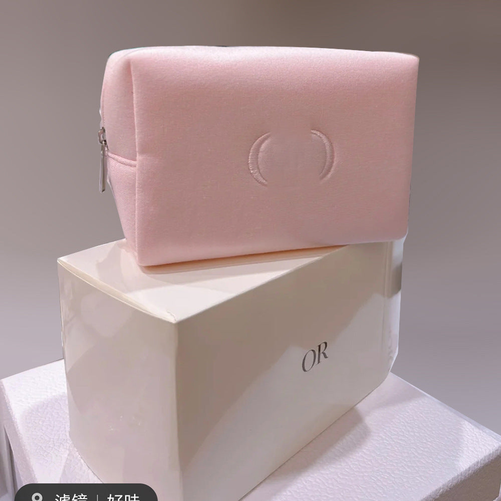 White Space Cotton Super Soft Feeling Portable Cosmetic Bags