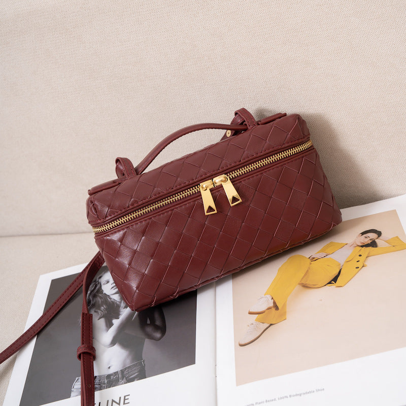 Women's Trendy Sheepskin Hand-woven Portable Light Luxury Women's Messenger Bag