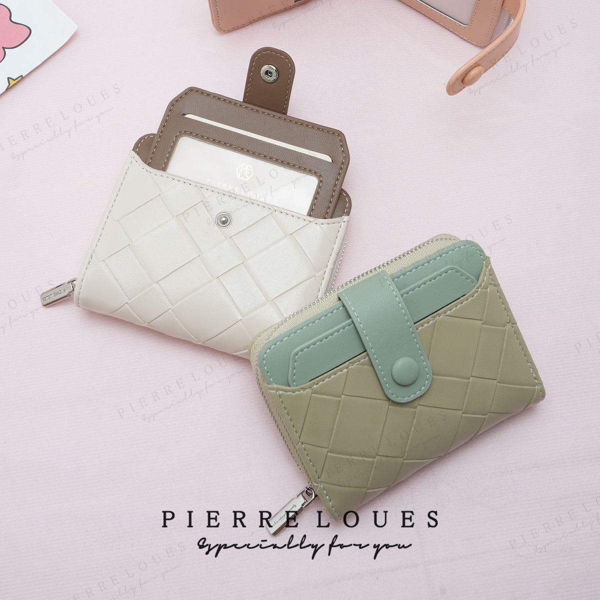 Women's Short Simple Hit Color Diamond Lattice Style Buckle