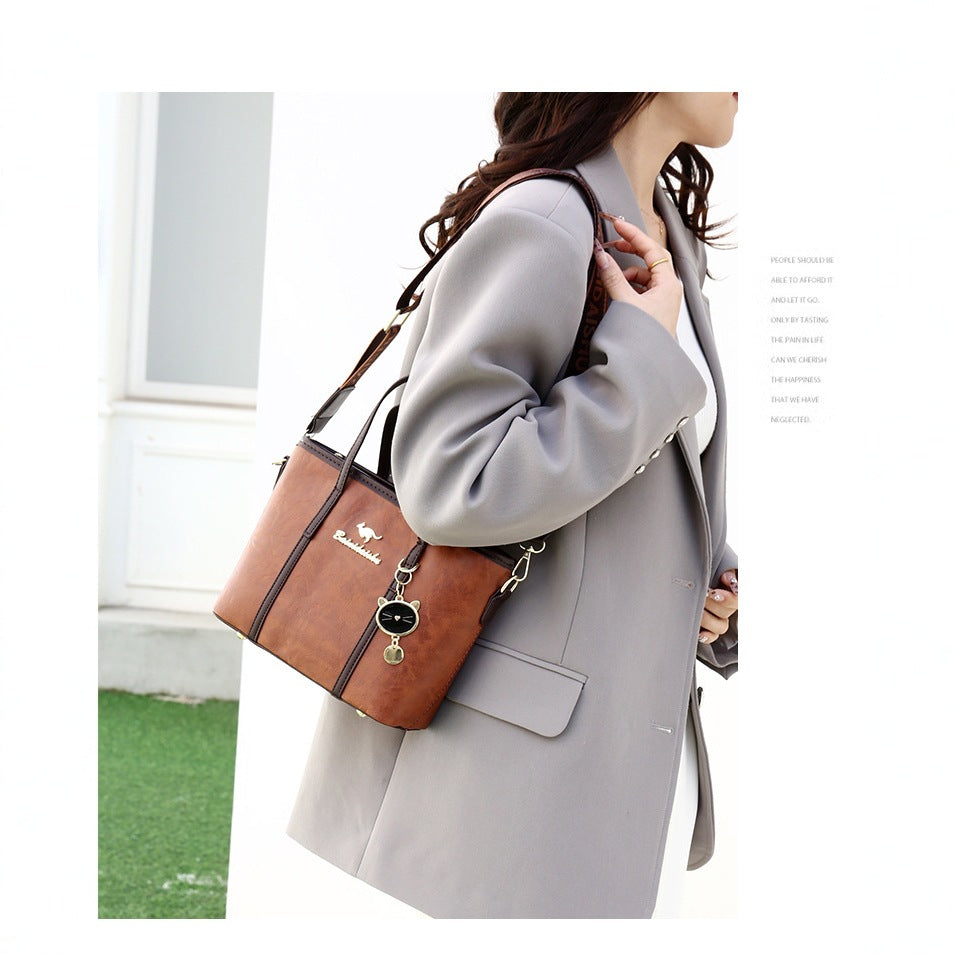 Autumn Live Kitten Pendant Practical Niche Shoulder Bags