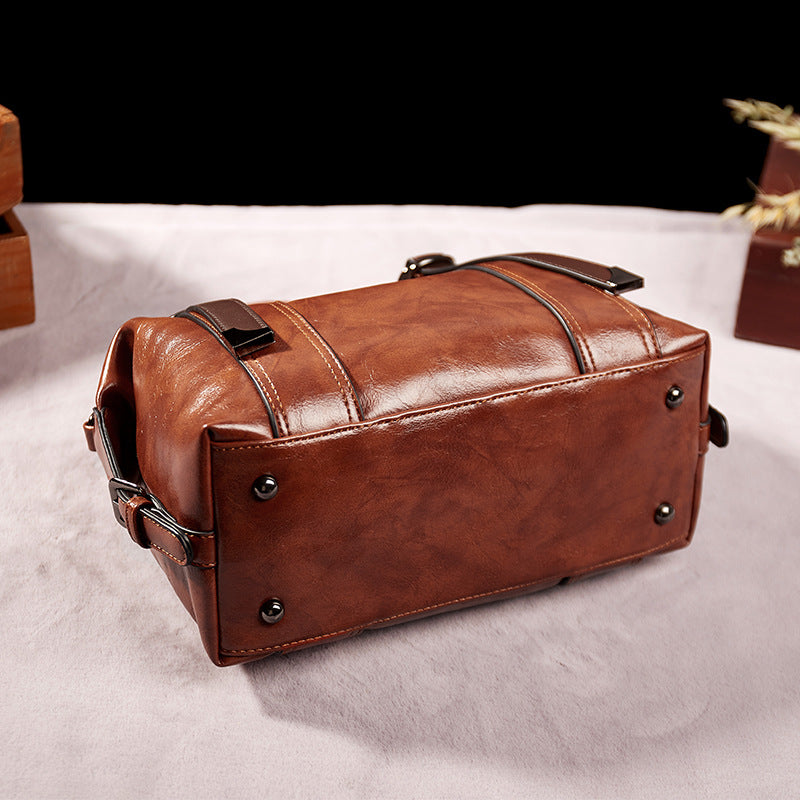 Women's Paul Retro Fashion Portable Large Capacity Handbags