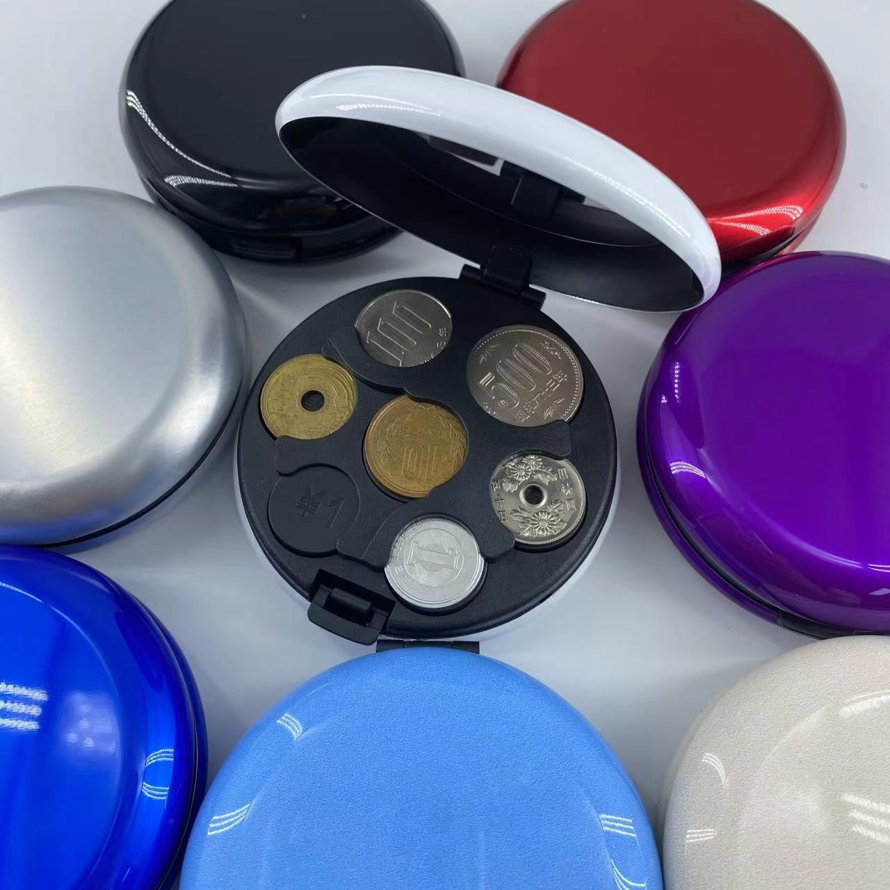 Women's & Men's & Plastic Round Clip Convenient Classification Coin Purses