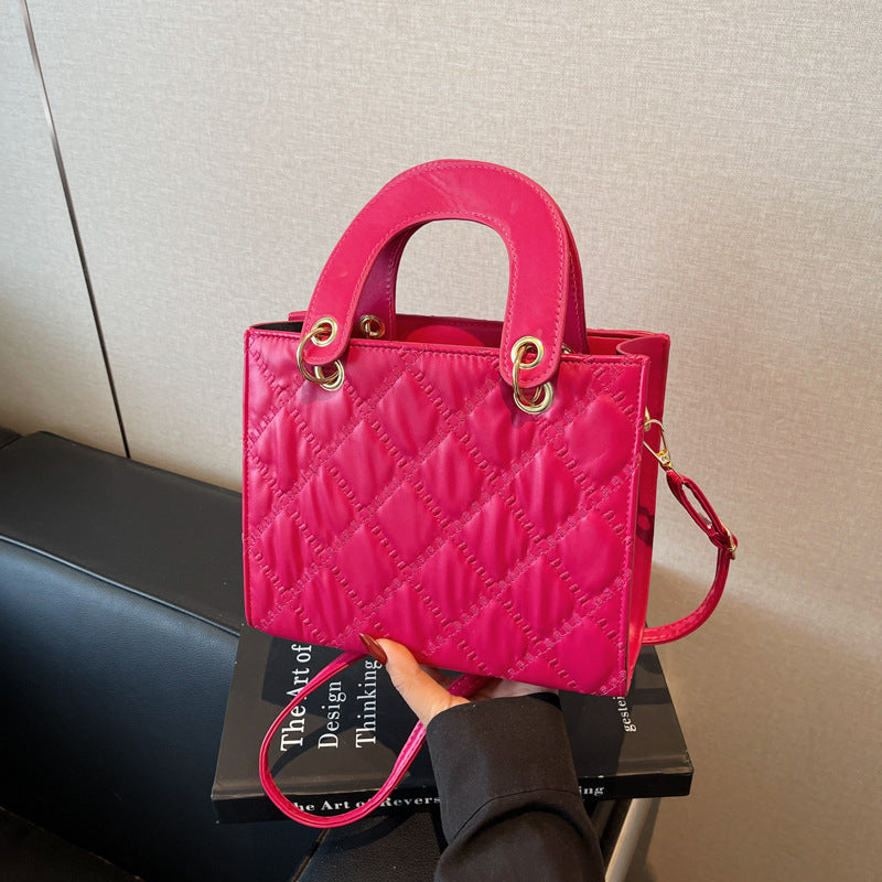 Women's Capacity Fashionable Stylish Texture Indentation Diamond Fashion Contrast Color Handbags
