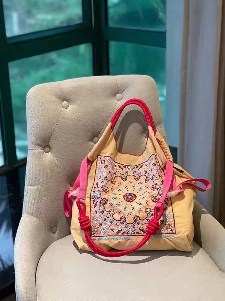 Embroidered Shopping With Flowers Plants On The Upper Body Niche Women's Shoulder Bag