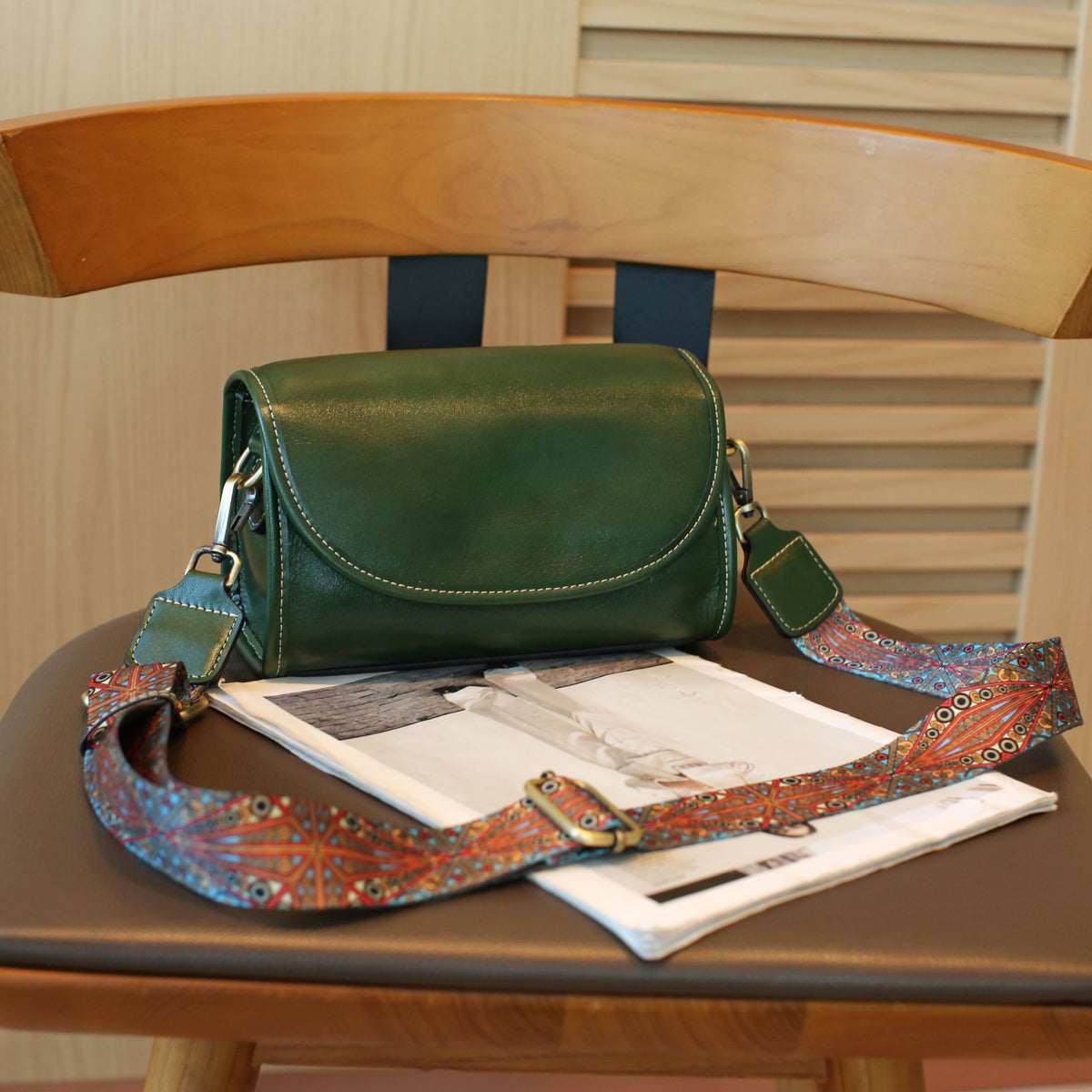 Women's Vegetable Tanned Leather Cowhide Shell Simple Women's Shoulder Bag