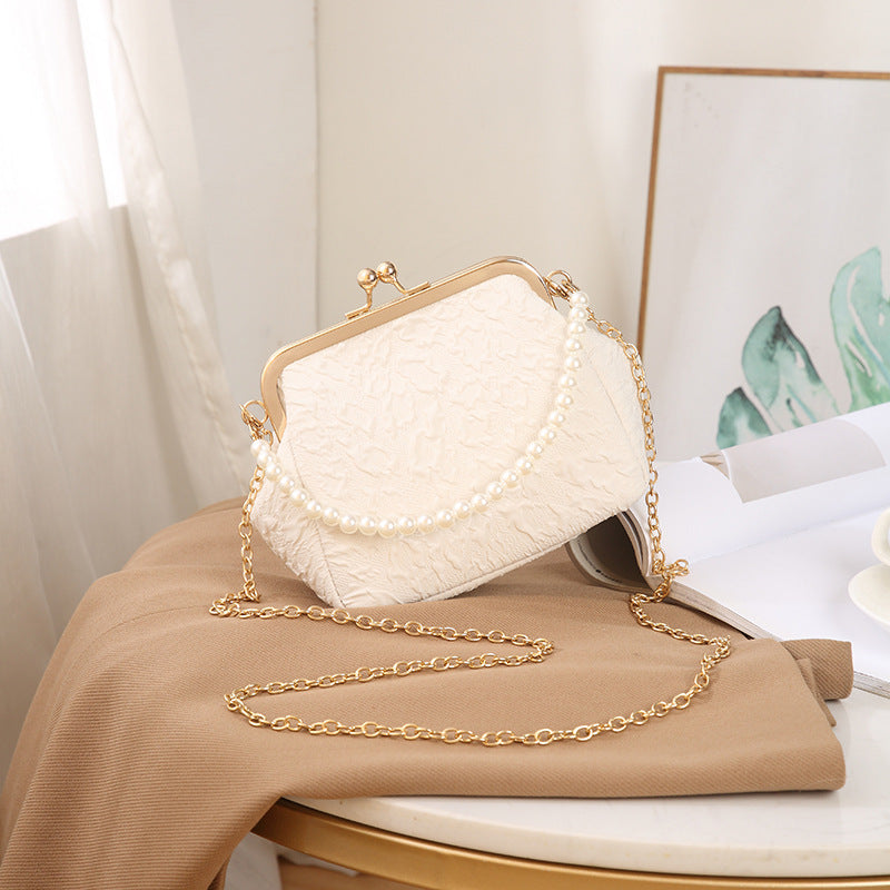 Women's Pleated Shell Mobile Beaded Mini Coin Purses