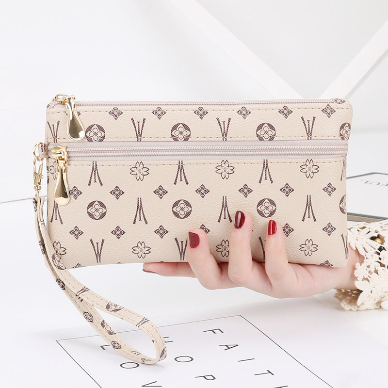 Comfortable Women's Clutch Fashion Leisure Simple Handbags