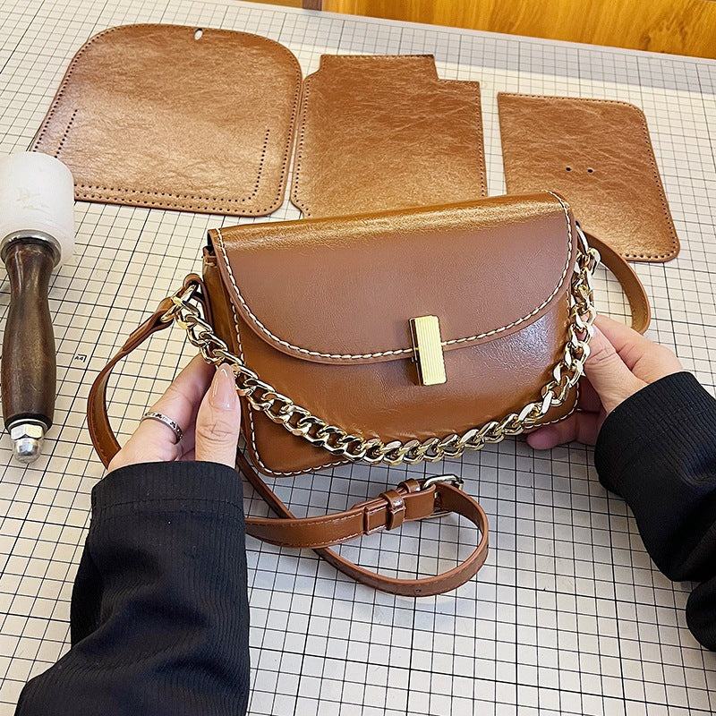 Simple Fashion Retro Material Homemade Gift Mother Women's Messenger Bag