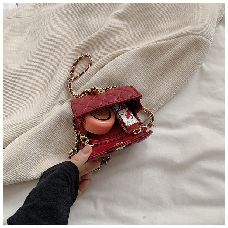Women's Classic Style Diamond Embroidery Thread Golden Women's Messenger Bag