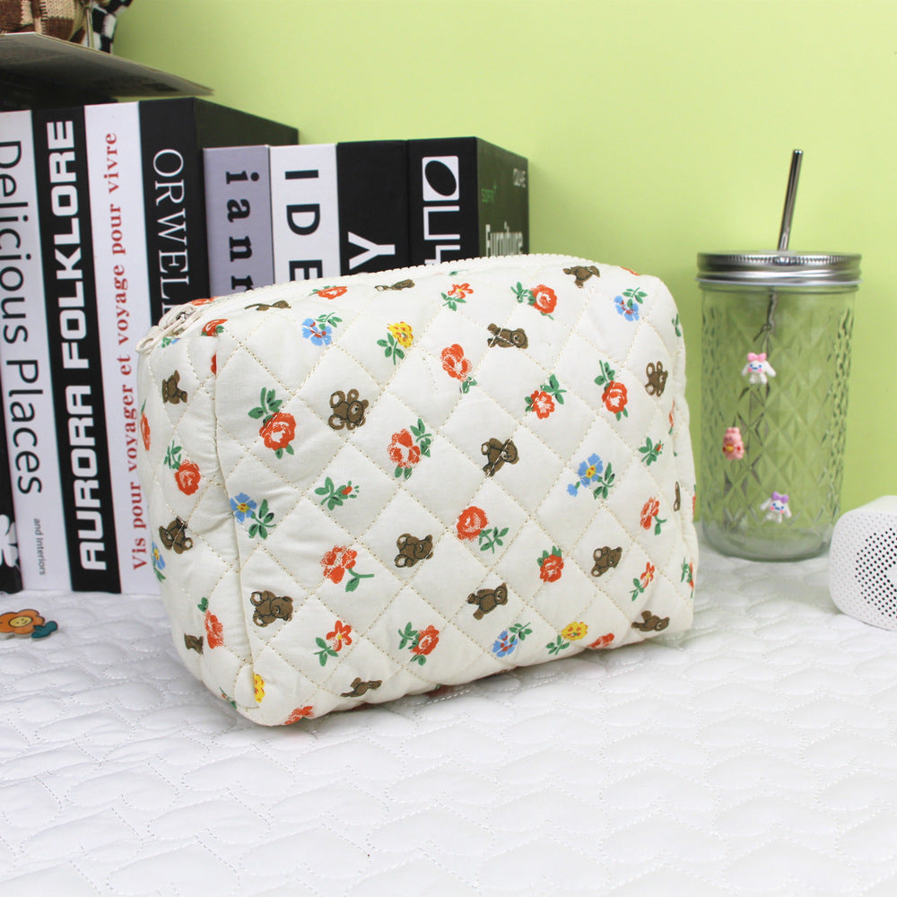 Rabbit Flower Large Capacity Portable Toiletry Cosmetic Bags
