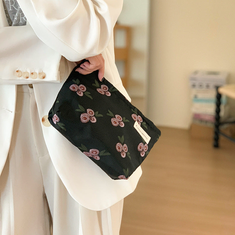 Women's Artistic Portable Clutch Out Wash Liner Bags