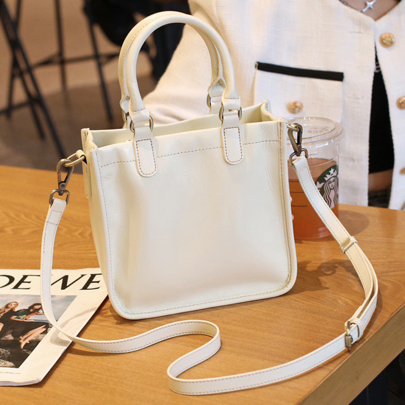 Comfortable Women's Portable Cowhide Niche Commuter Women's Shoulder Bag