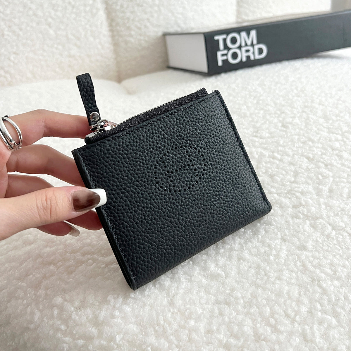 Female Short One Hollow Mini Cowhide Card Holder