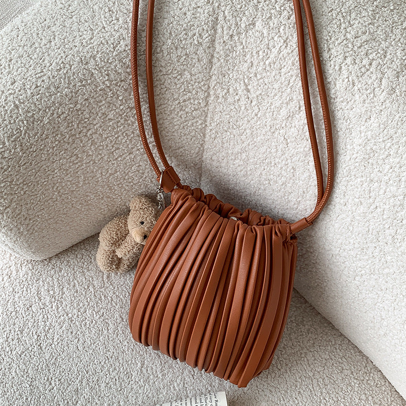 Women's Pleated Korean Niche Design Mobile Magnetic Women's Messenger Bag