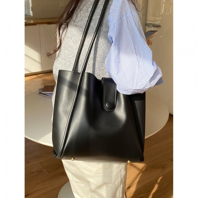 Women's Carmel Brown Large Capacity Retro Fashionable Handbags