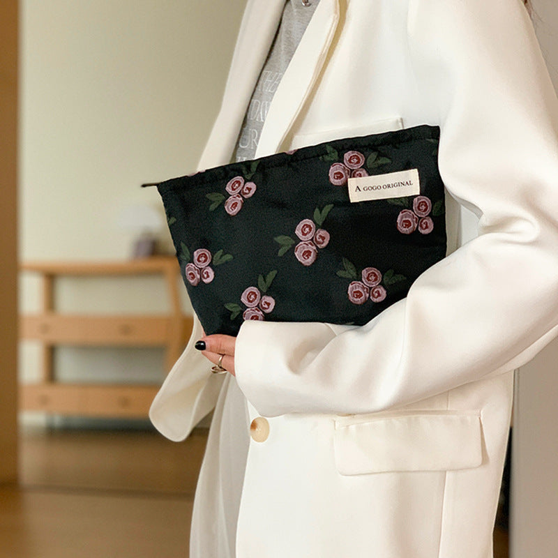 Women's Artistic Portable Clutch Out Wash Liner Bags