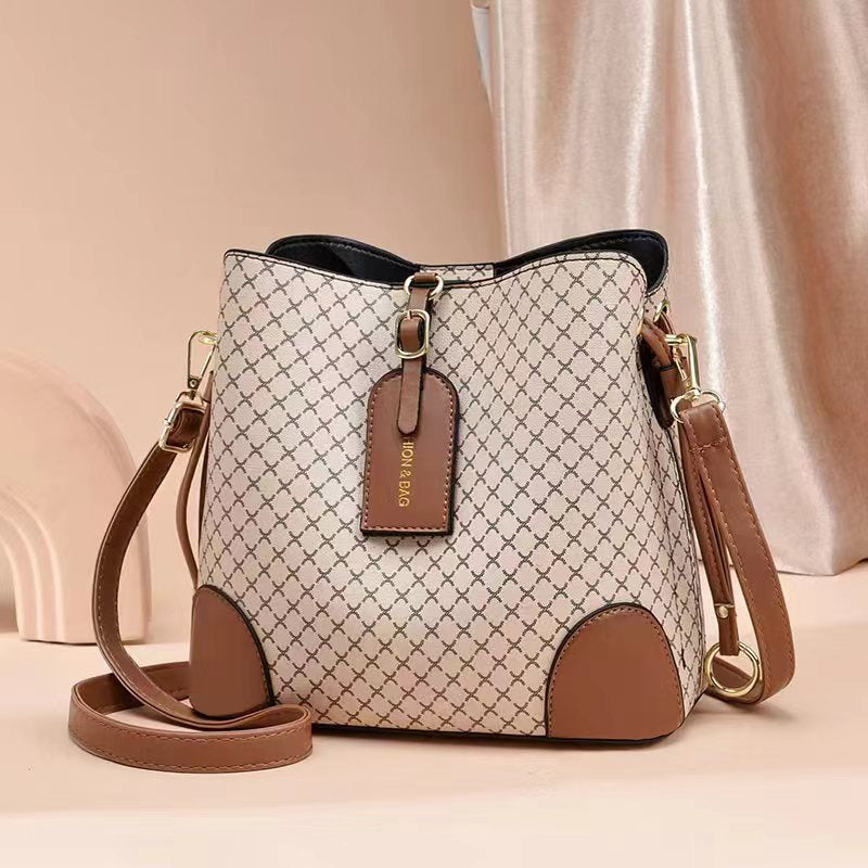 Women's Exquisite Retro Elegant Plaid Large Shoulder Bags