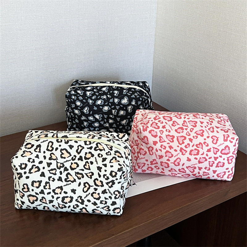 Cool Style Leopard Print Love Large Capacity High-grade Wash Cosmetic Bags