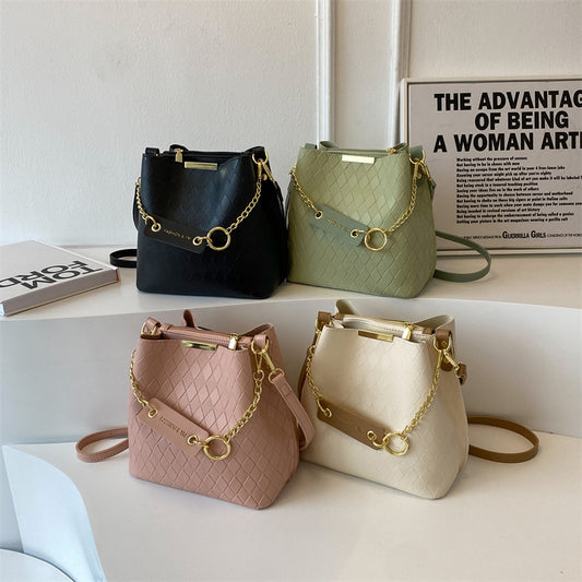 Women's Simple Fashion Large Capacity Diamond Style Shoulder Bags