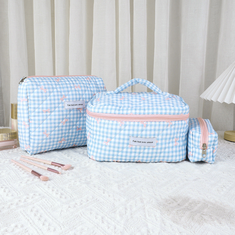 Large Capacity Portable Cosmetics Storage Hand Wash Makeup Bag