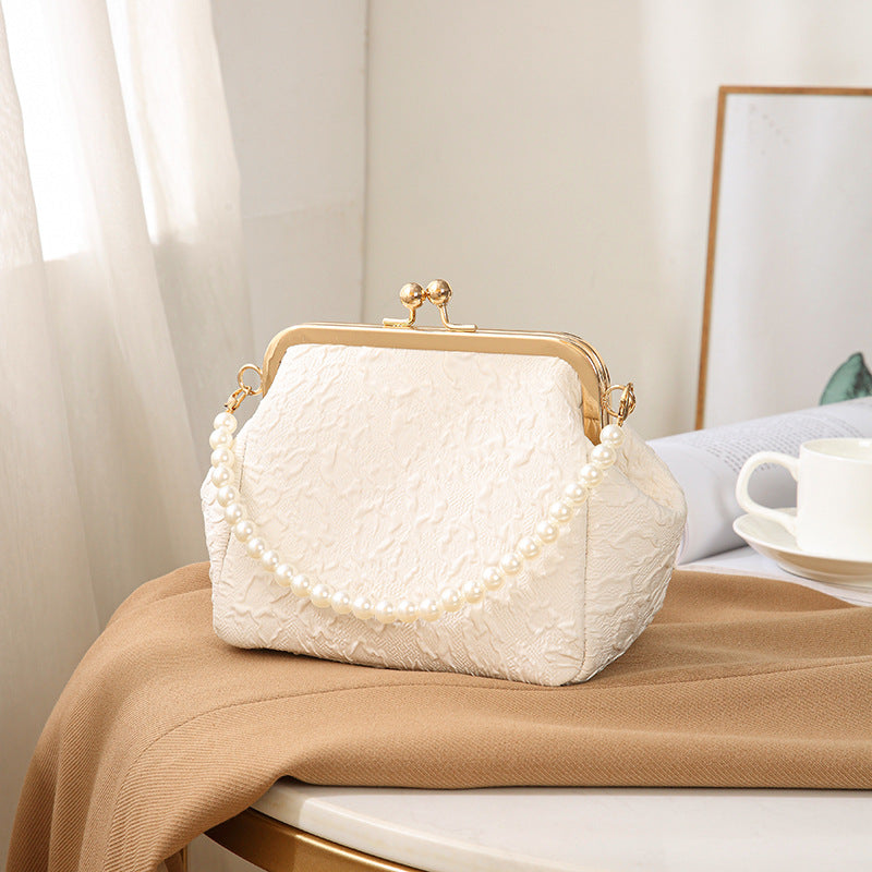 Women's Pleated Shell Mobile Beaded Mini Coin Purses