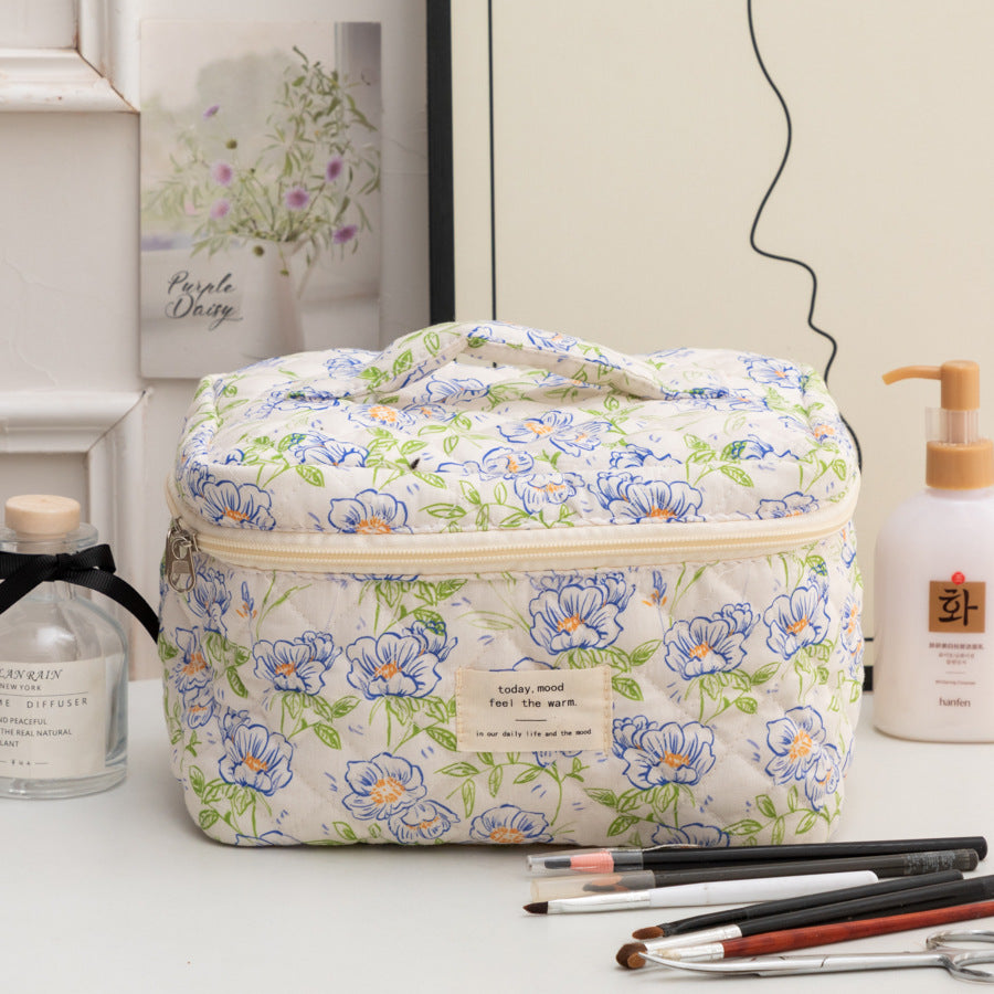 Large Capacity Floral Storage Quilted Cotton Cosmetic Bags