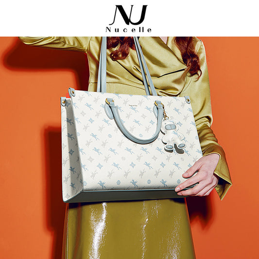 Classy At Home Abroad Vintage Fashionable Handbags