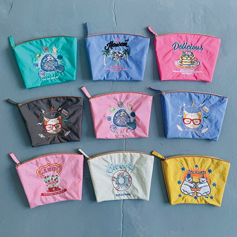 Round Embroidery Environmental Protection Storage Waterproof Cosmetic Bags