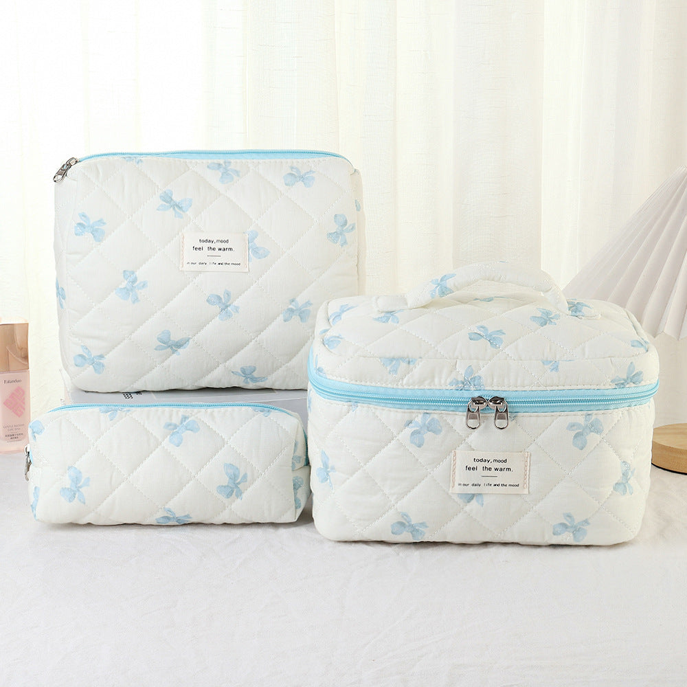 Large Capacity Portable Cosmetics Storage Hand Wash Makeup Bag