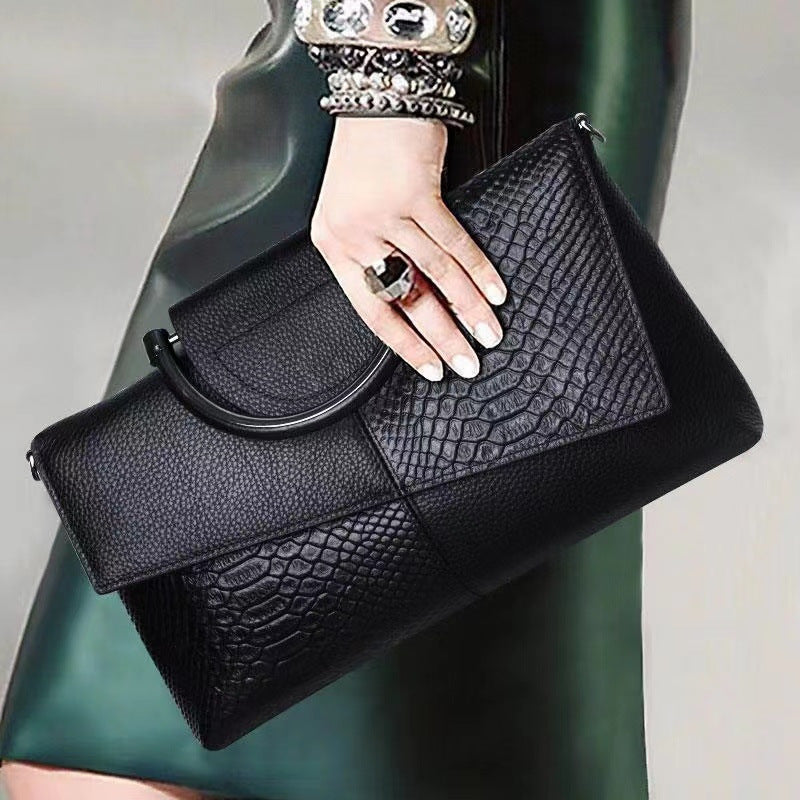 Fashionable Convenient Clutch Design High-grade Light Handbags