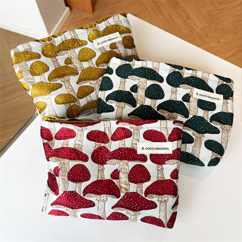 Niche Large Three-dimensional Buggy Portable Zipper Makeup Bag