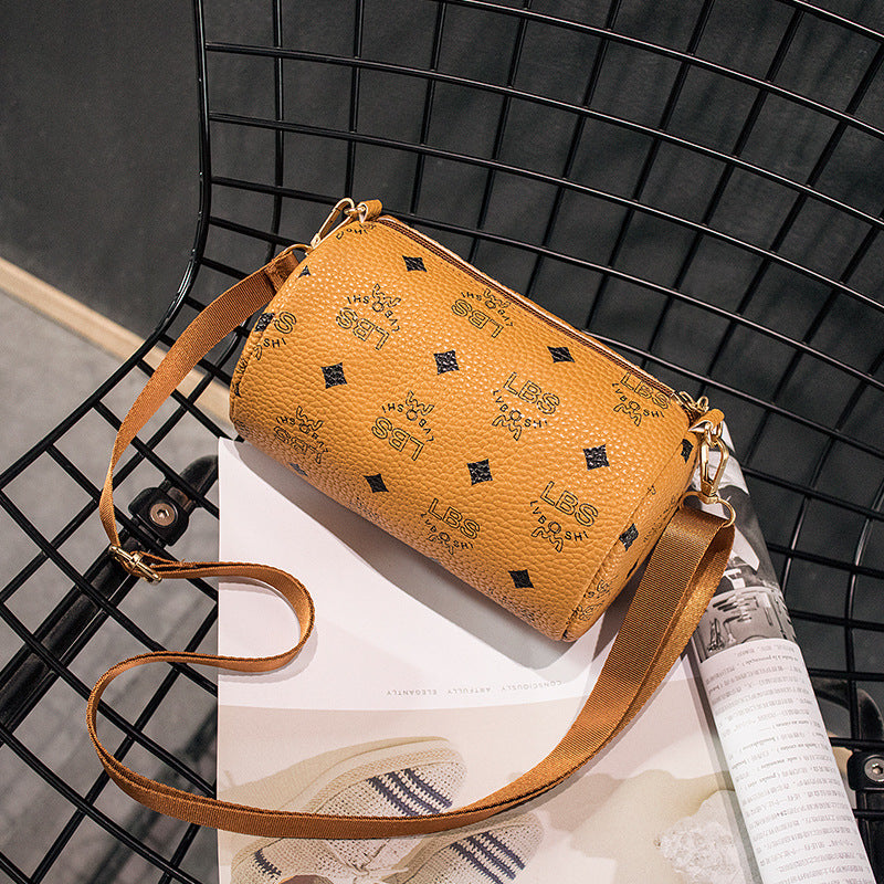 High Sense Female Light Luxury Temperament Design Retro Women's Messenger Bag
