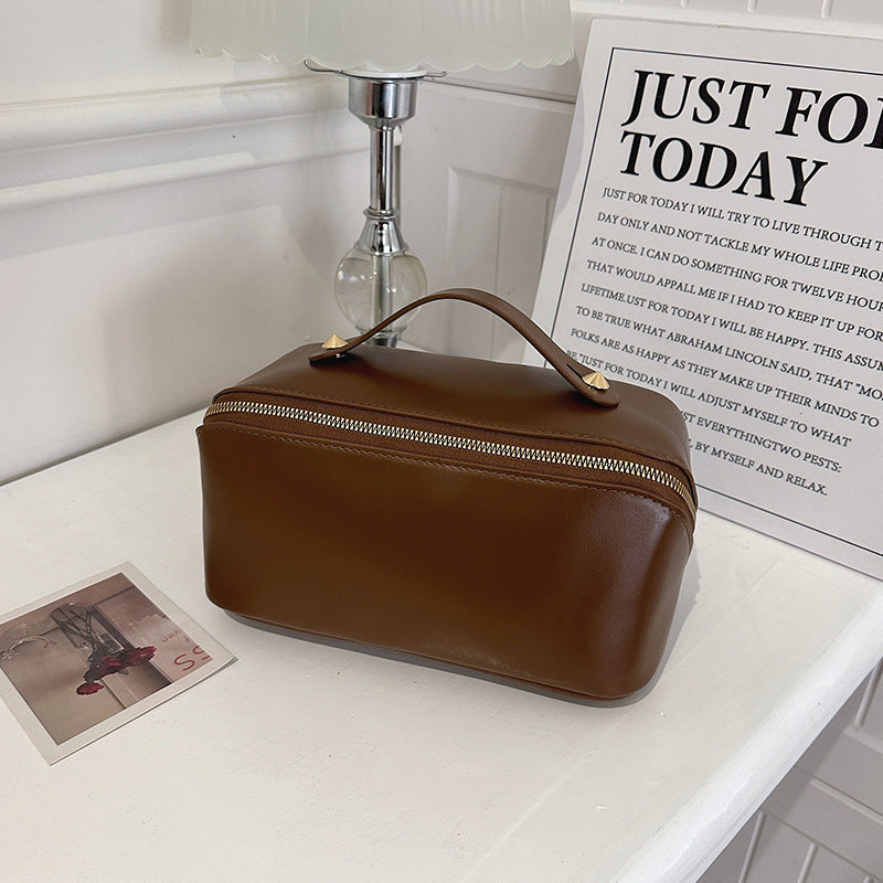 Portable Large Capacity Fashion High Sense Makeup Bag