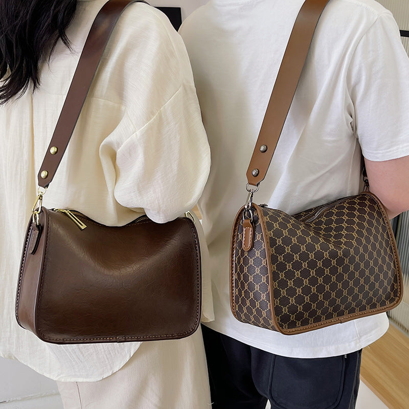 Pure Color Couple Homemade Handmade Material Woven Advanced Texture One Shoulder Bags