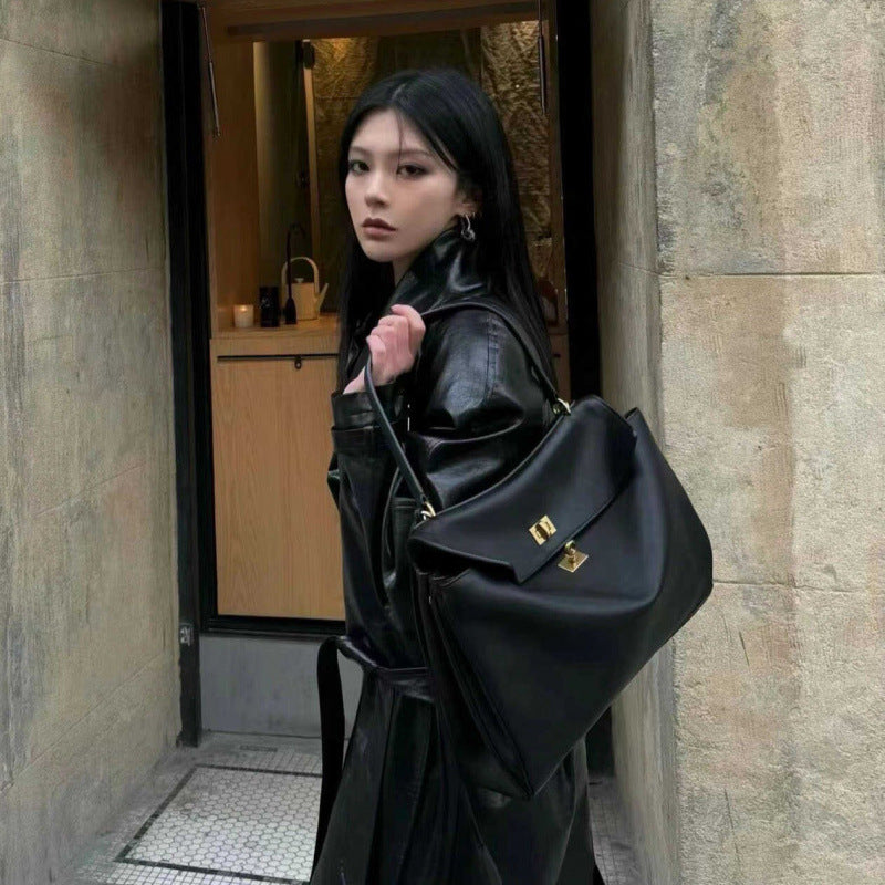 Women's Leather Tactile Feel Large Capacity Totes High-grade Underarm Bags