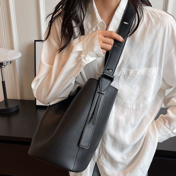 Women's Capacity For Fashion Minority Design Popular Crossbody Bags
