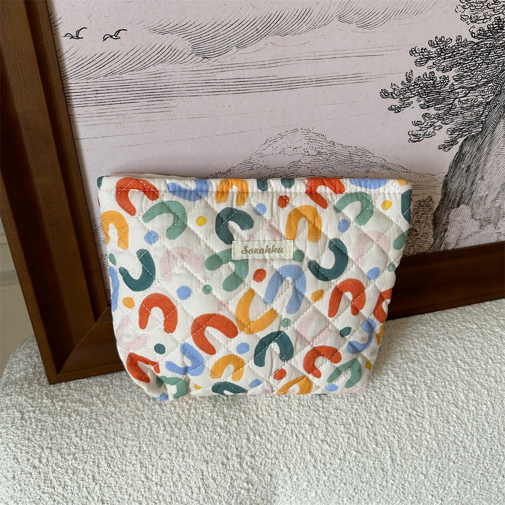 Women's Flower Bear Quilted Liner Clutch Portable Large Cosmetic Bags