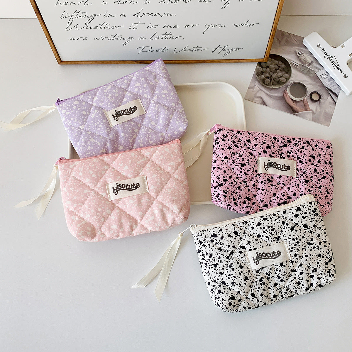 Attractive Quilted Good-looking Storage Portable Headset Makeup Bag