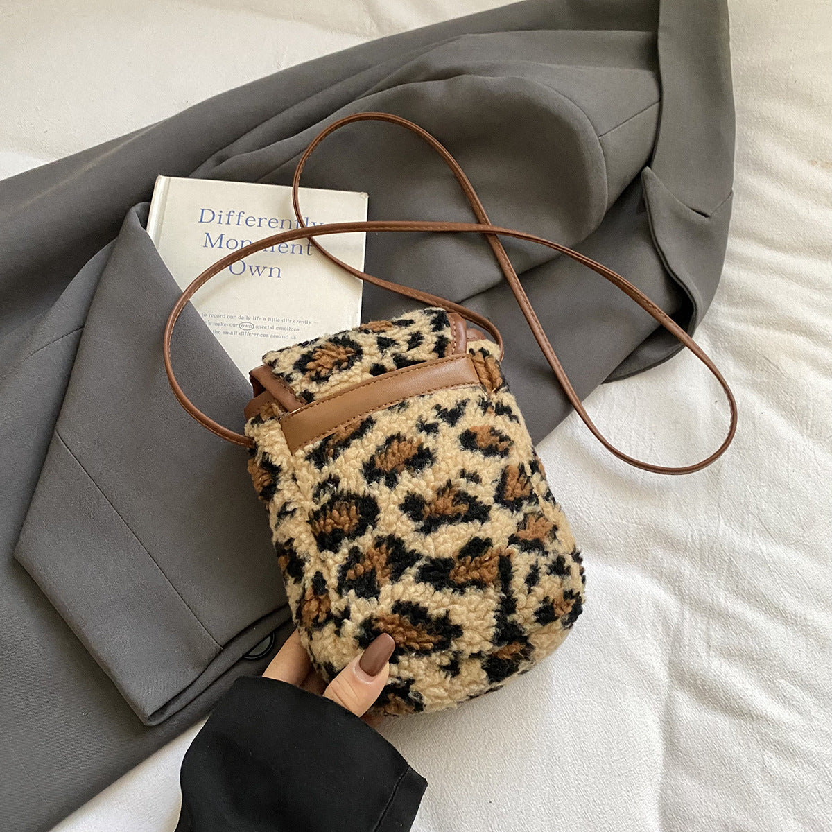 Women's Plush Cell Lamb Wool Leopard Print Women's Shoulder Bag
