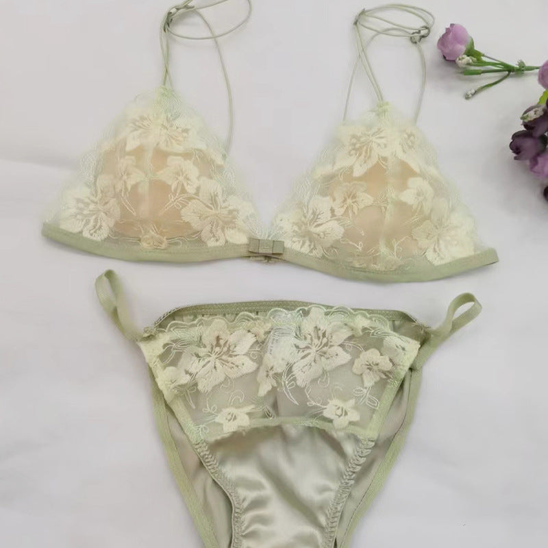 Underwear Beautiful Embroidered Lace Without Steel Ring Hollow Lingerie Sets