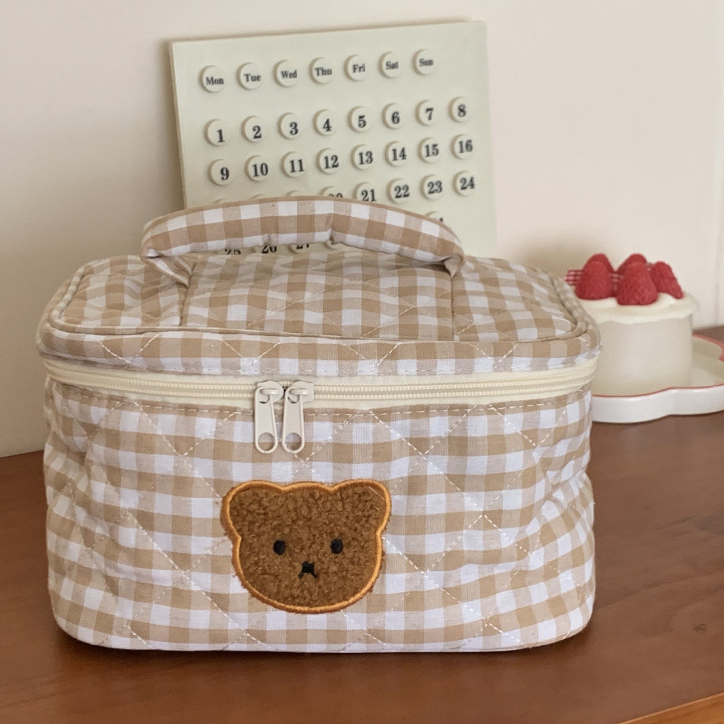 Women's Curly Patch Bear Cute Niche Storage Cosmetic Bags