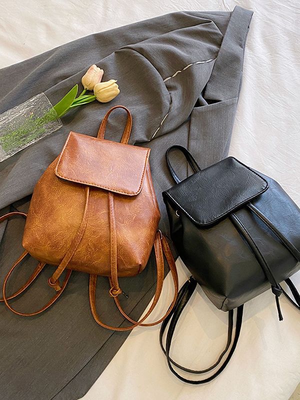 Women's Classic Style Chain Summer Oil Wax Backpacks
