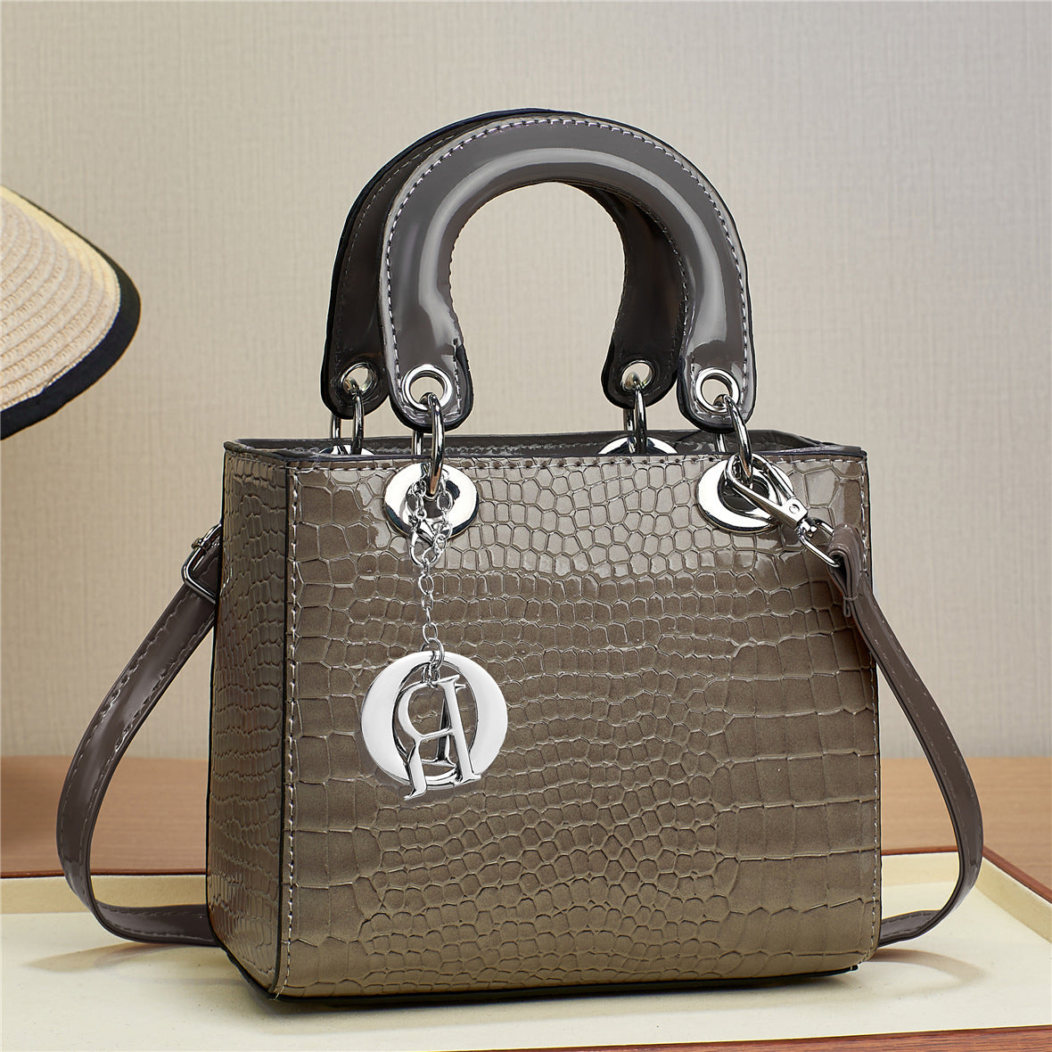 Women's Fashionable Fashion Gift Single Large Capacity Handbags