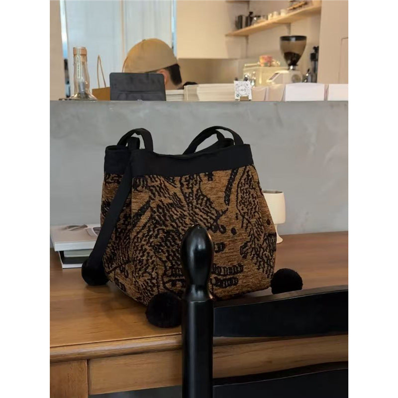 Attractive Women's Fashionable High Sense Design Women's Shoulder Bag