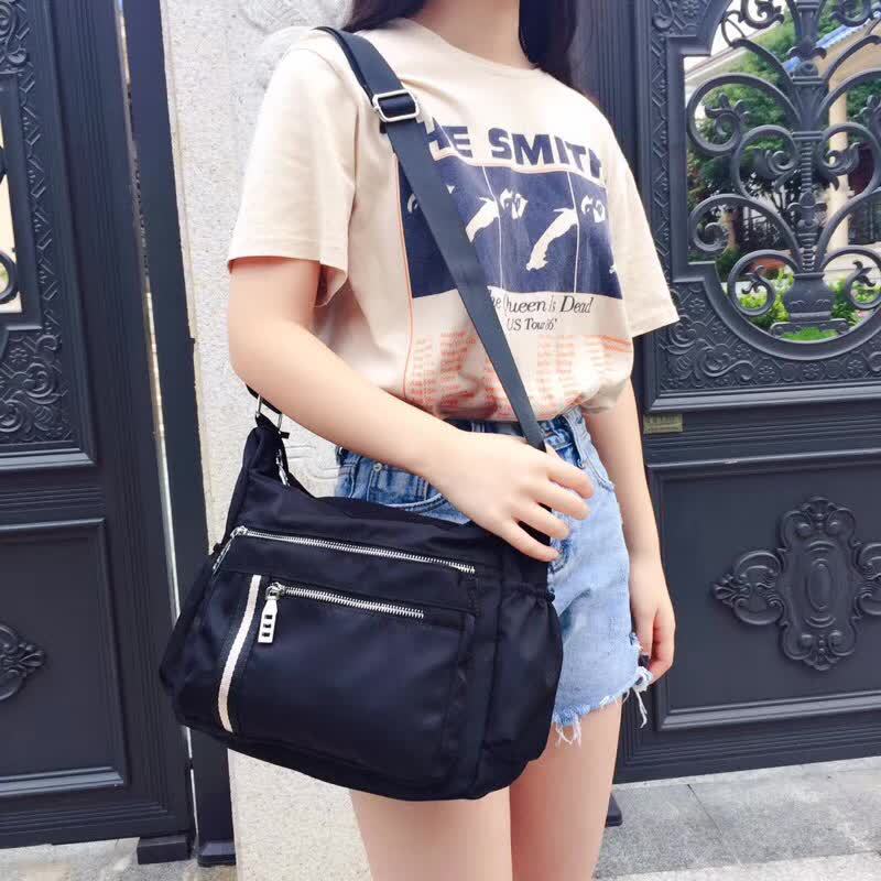 Women's Simple Waterproof Oxford Cloth Large Capacity Women's Messenger Bag